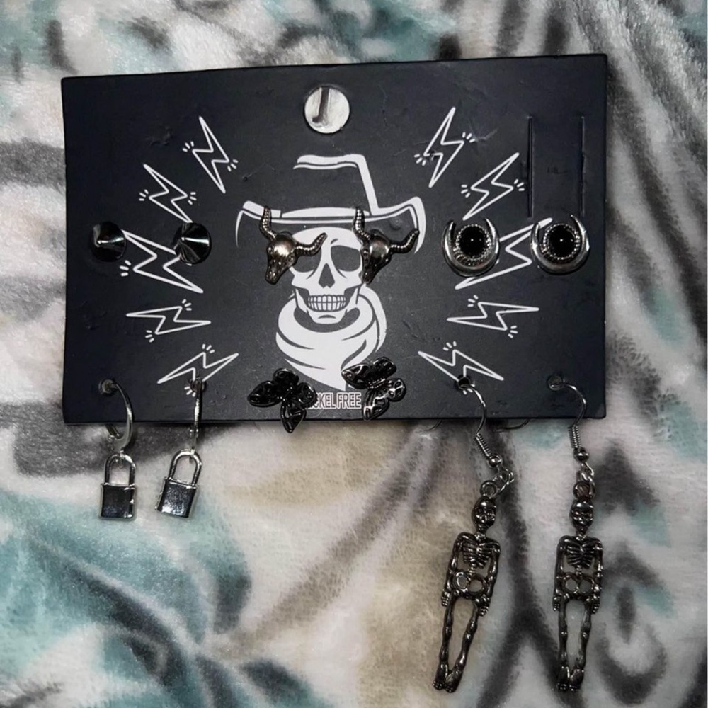 emo/goth hot topic earrings